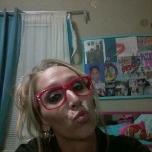 Meet your Posher, Sunny